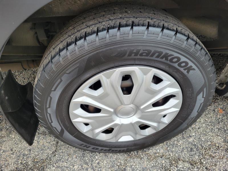 Used 2016 Ford Transit 150 XLT image 41