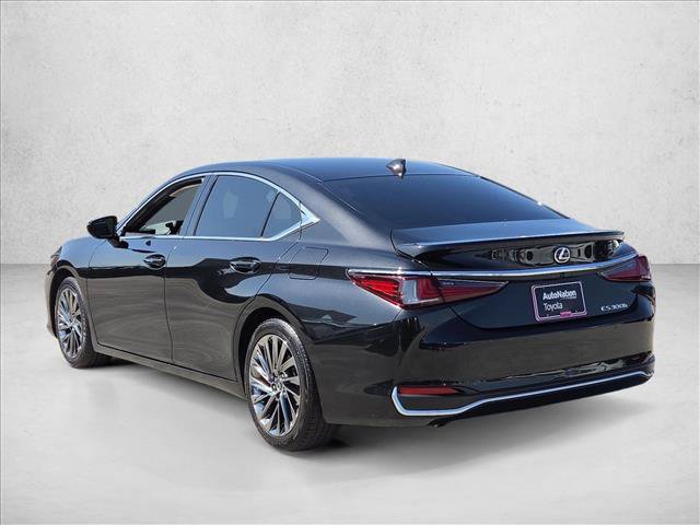 Used 2024 Lexus ES 300h w/ Accessory Package (Z2) FWD image 8