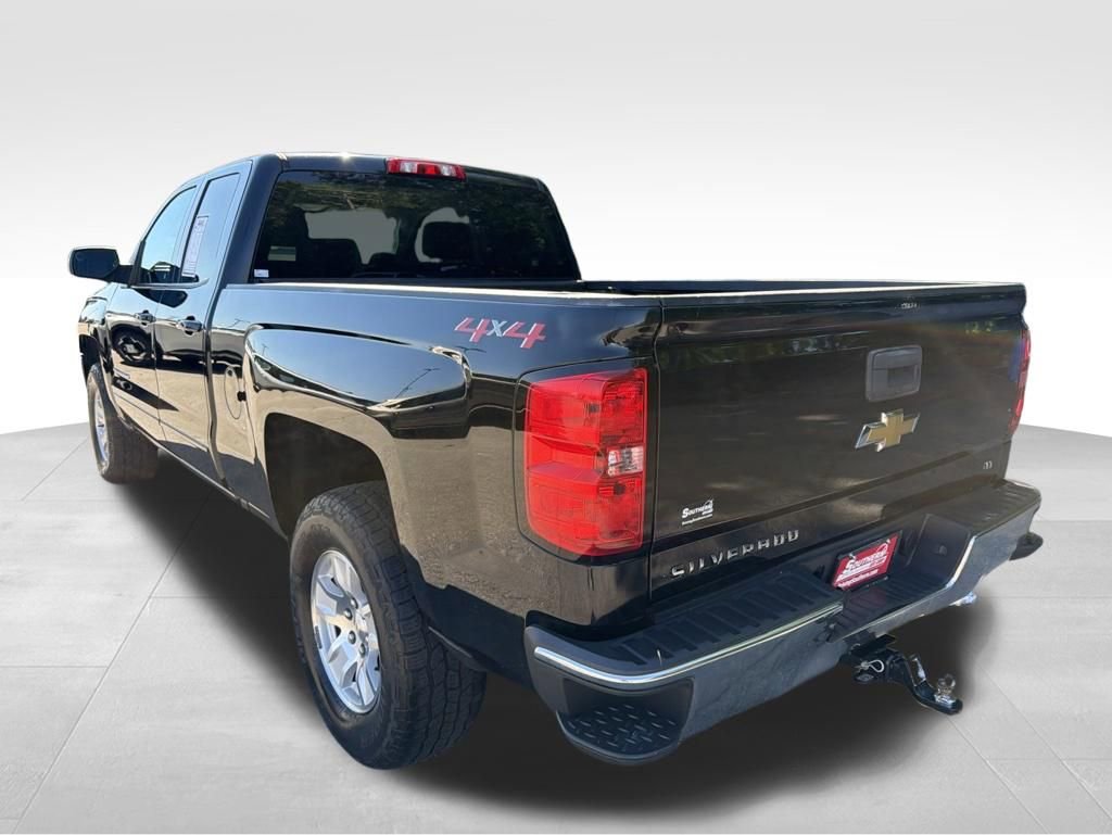 Used 2018 Chevrolet Silverado 1500 LT AWD/4WD image 2