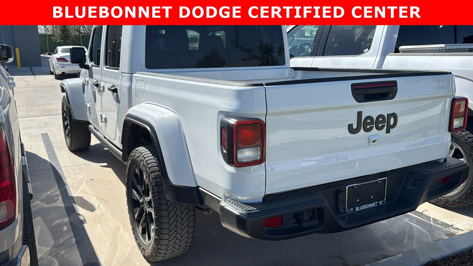 Used 2024 Jeep Gladiator Sport image 6