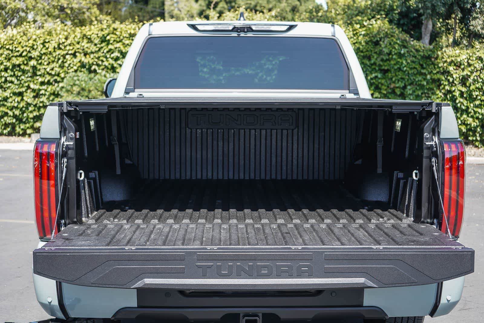 Used 2025 Toyota Tundra Platinum AWD/4WD image 27