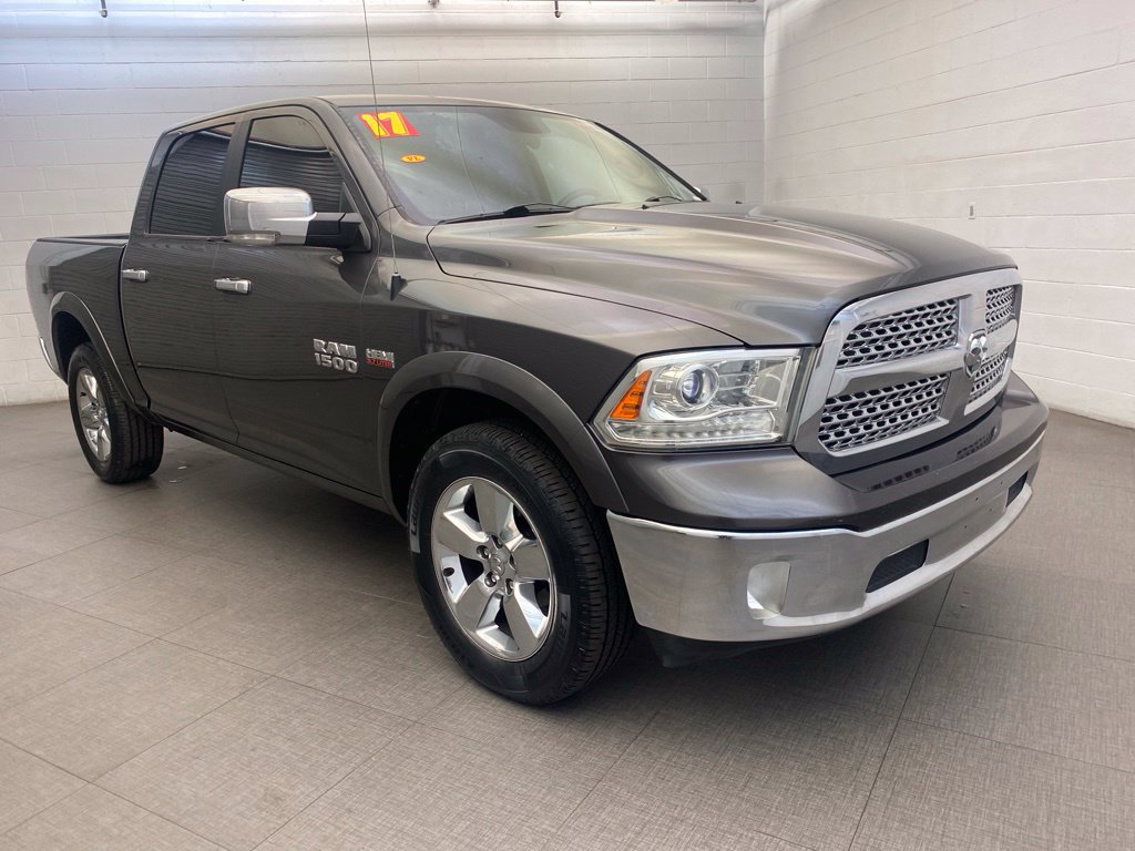 Used 2017 RAM 1500 Laramie AWD/4WD image 6