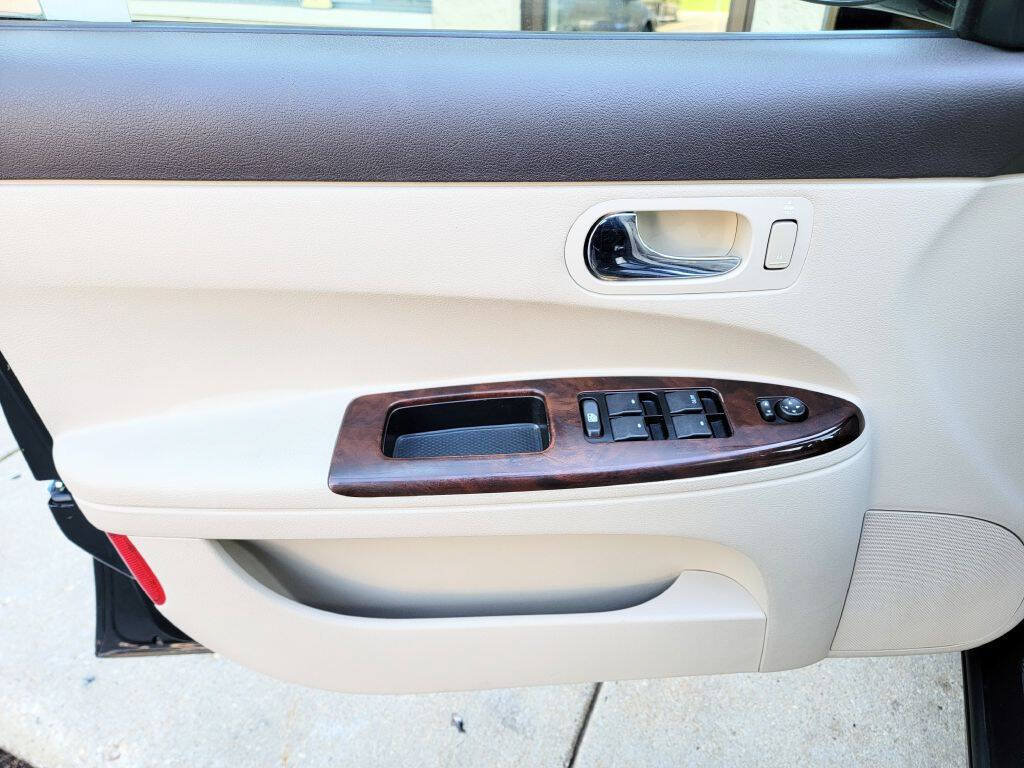 Used 2009 Buick LaCrosse CXL w/ Driver Confidence Package FWD image 18