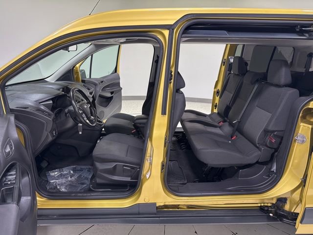 Used 2016 Ford Transit Connect XLT FWD image 6