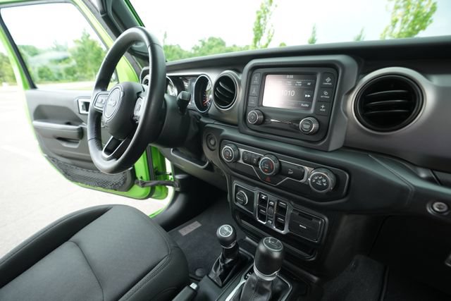 Used 2019 Jeep Wrangler Unlimited Sport S AWD/4WD image 36