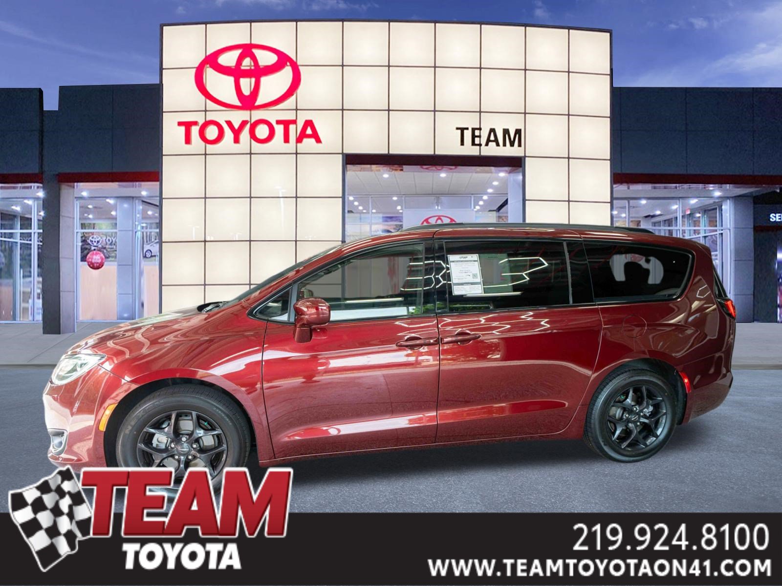 Used 2020 Chrysler Pacifica Touring w/ S Appearance Package FWD video 1