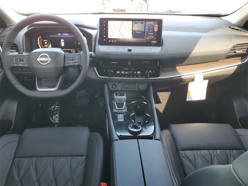 New 2026 Nissan Rogue Platinum image 6