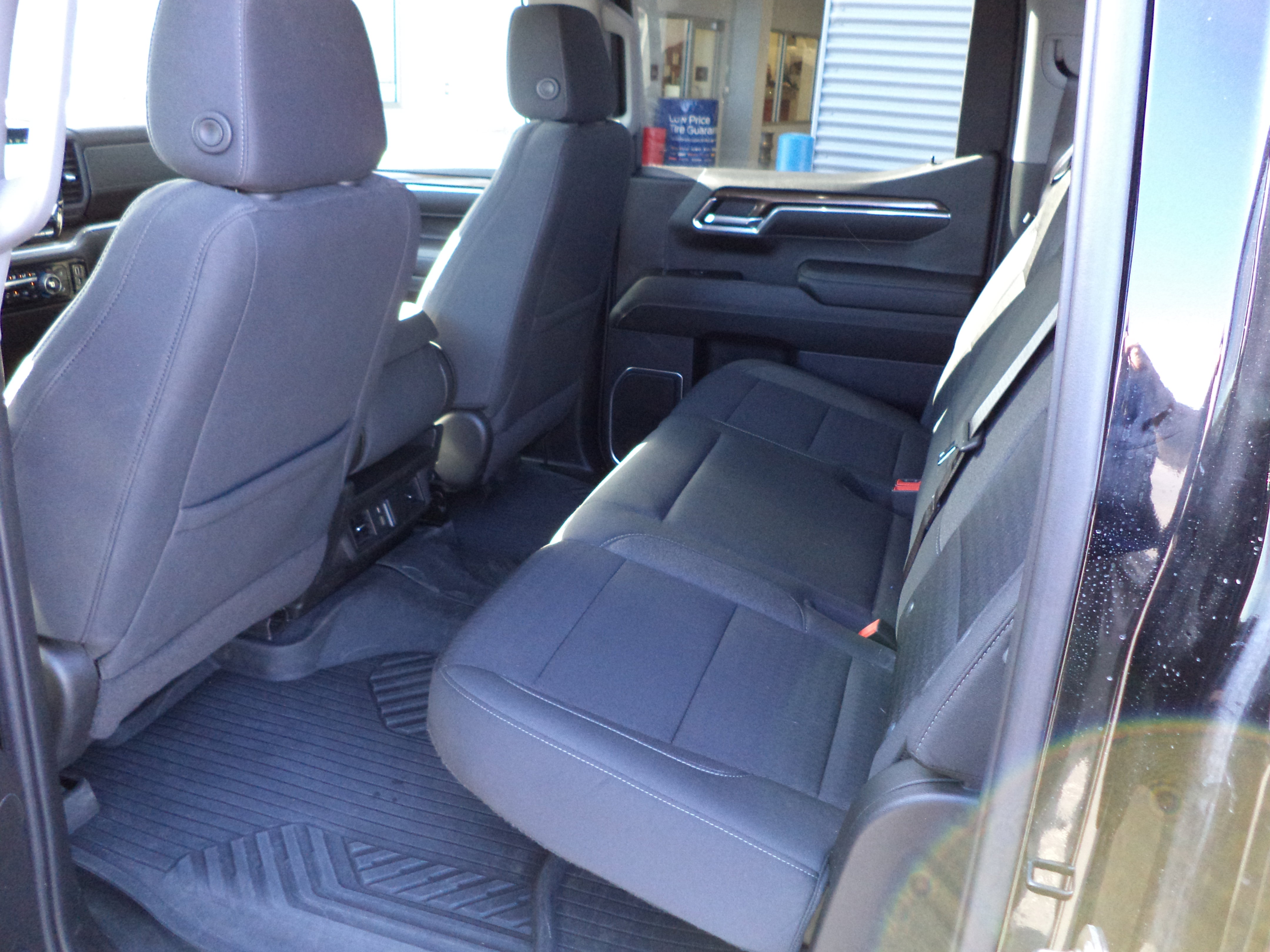 Used 2023 Chevrolet Silverado 1500 RST image 3