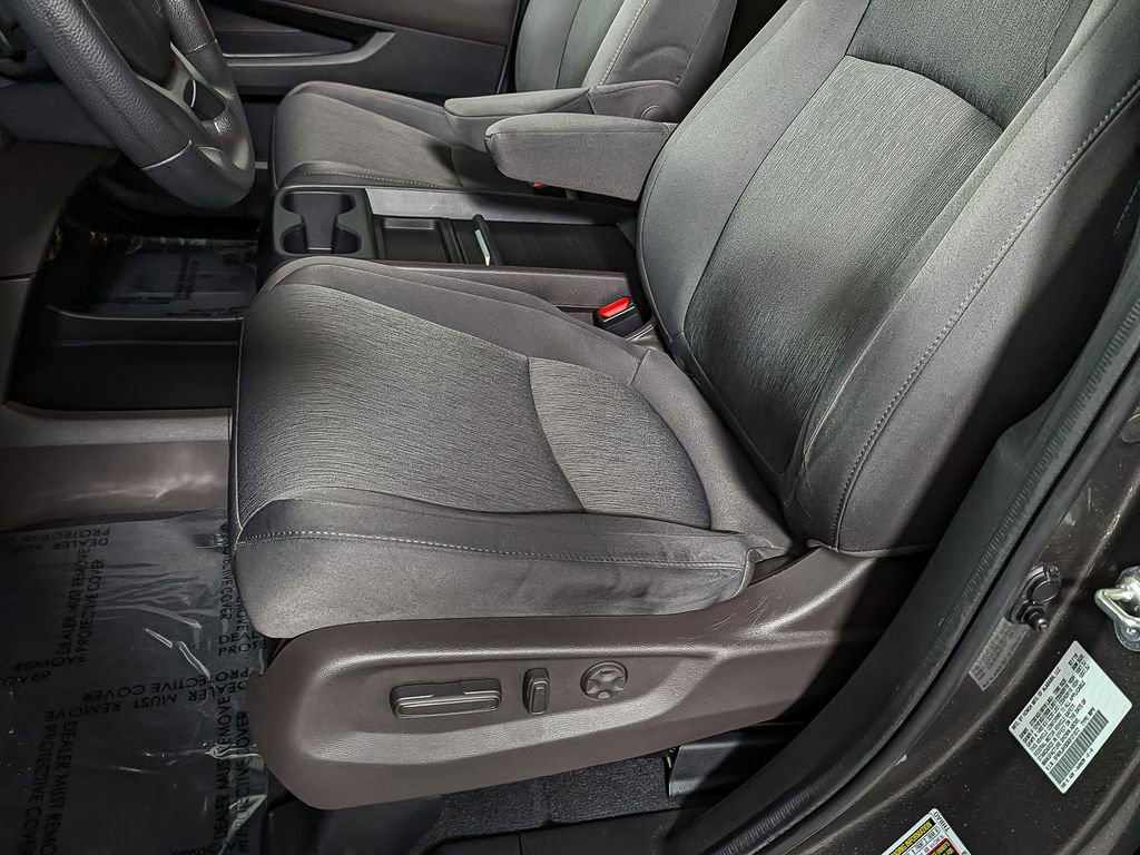 Used 2019 Honda Odyssey EX image 16