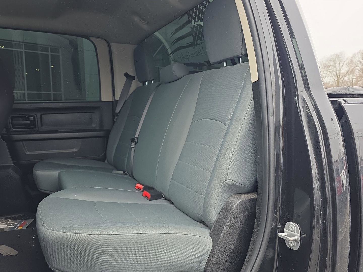 Used 2018 RAM 2500 Tradesman w/ Chrome Appearance Group image 13