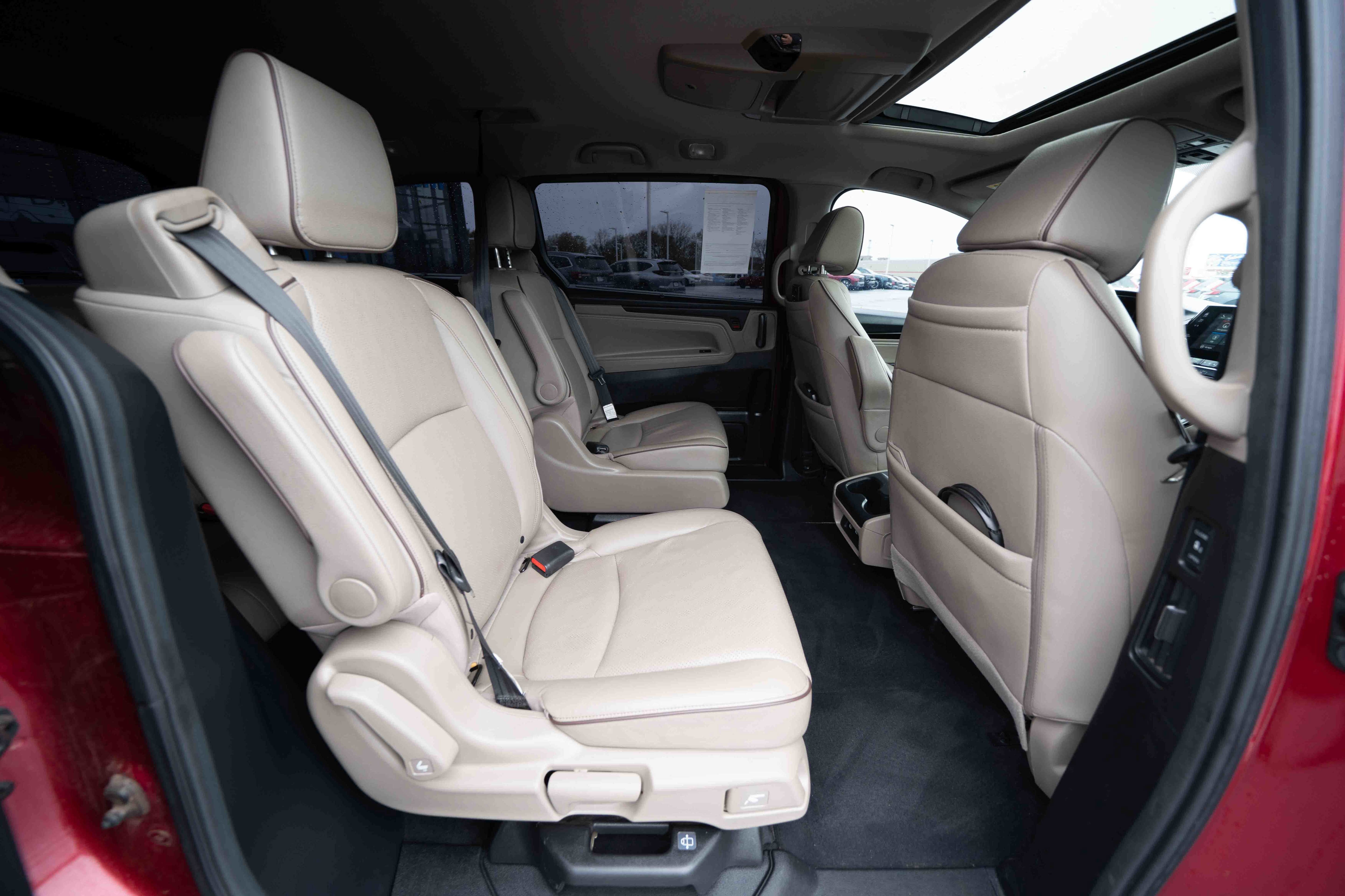 Used 2022 Honda Odyssey Elite image 26