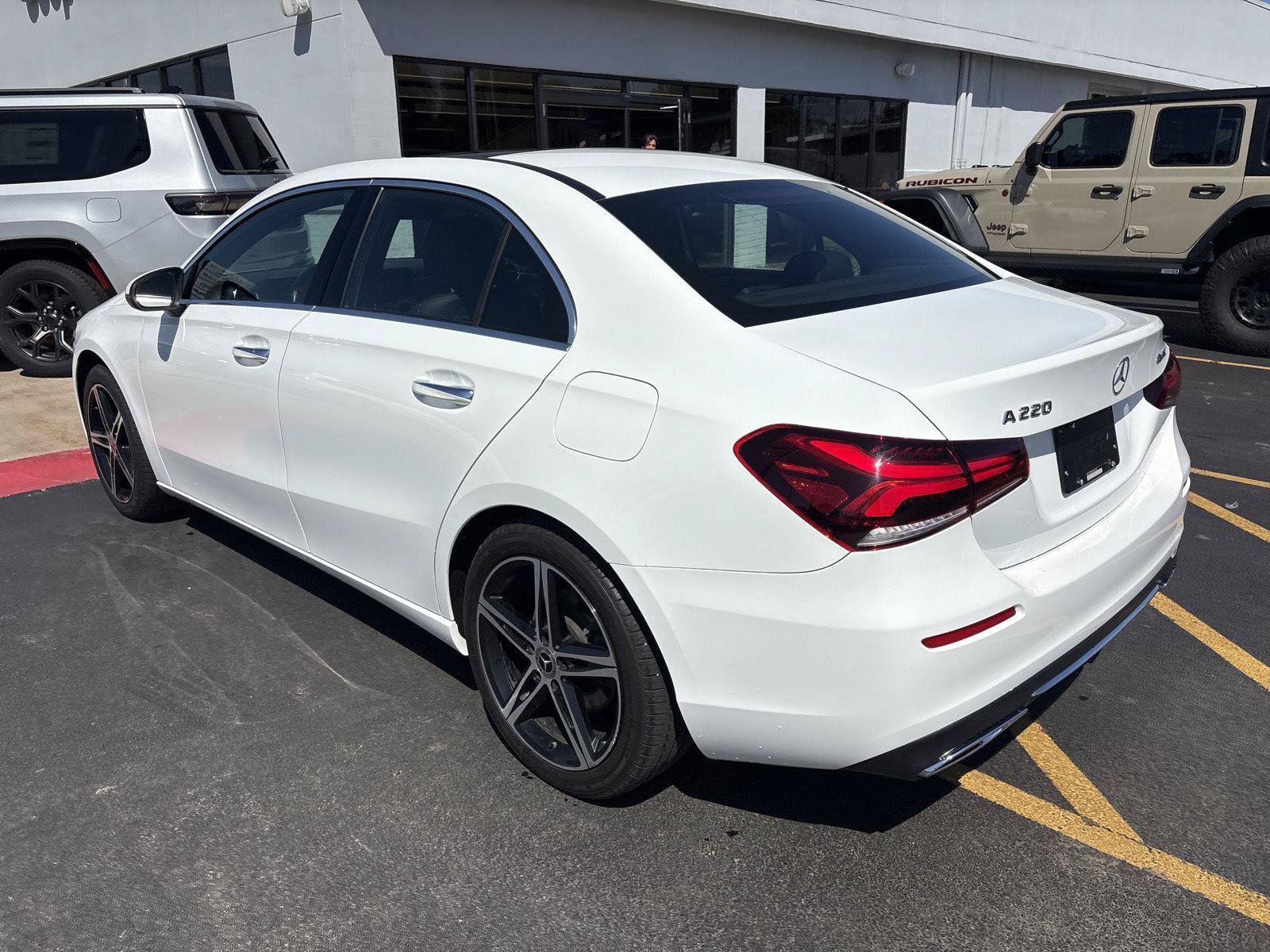 Used 2019 Mercedes-Benz A 220 4MATIC image 7