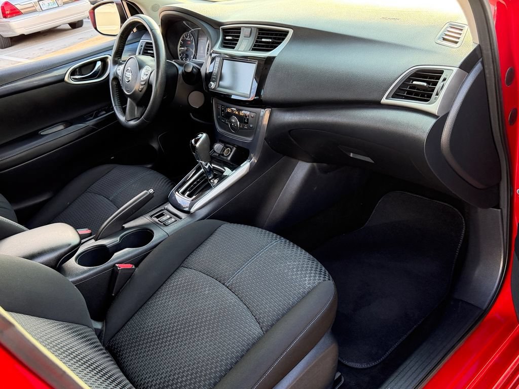 Used 2019 Nissan Sentra SR FWD image 19