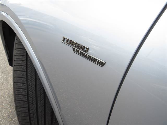 Used 2025 Mercedes-Benz GLC 43 AMG 4MATIC image 29