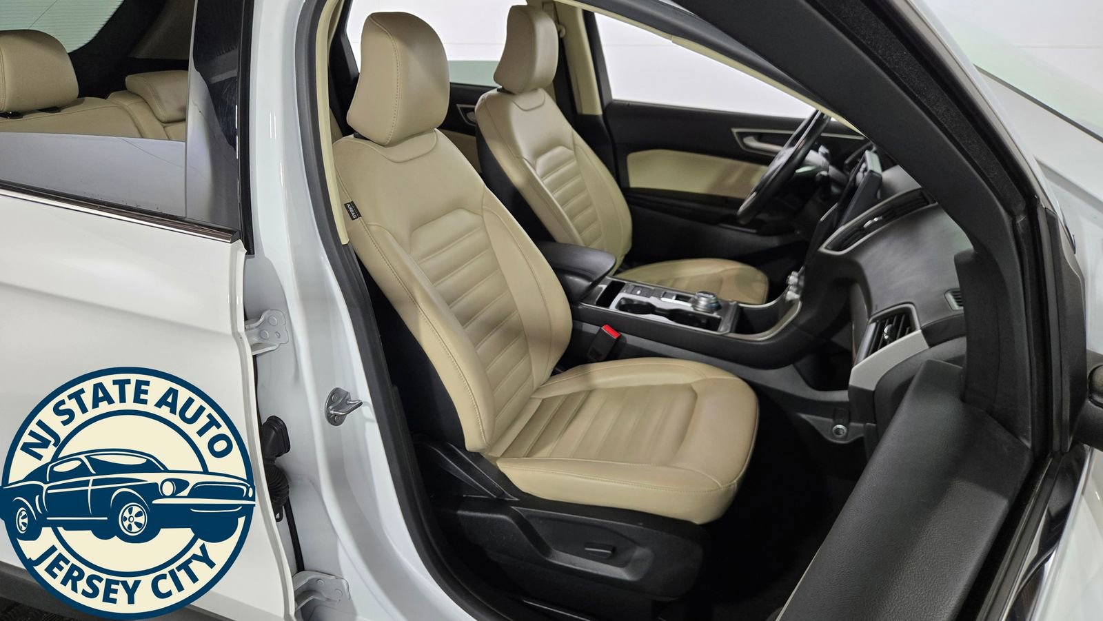 Used 2023 Ford Edge SEL image 35