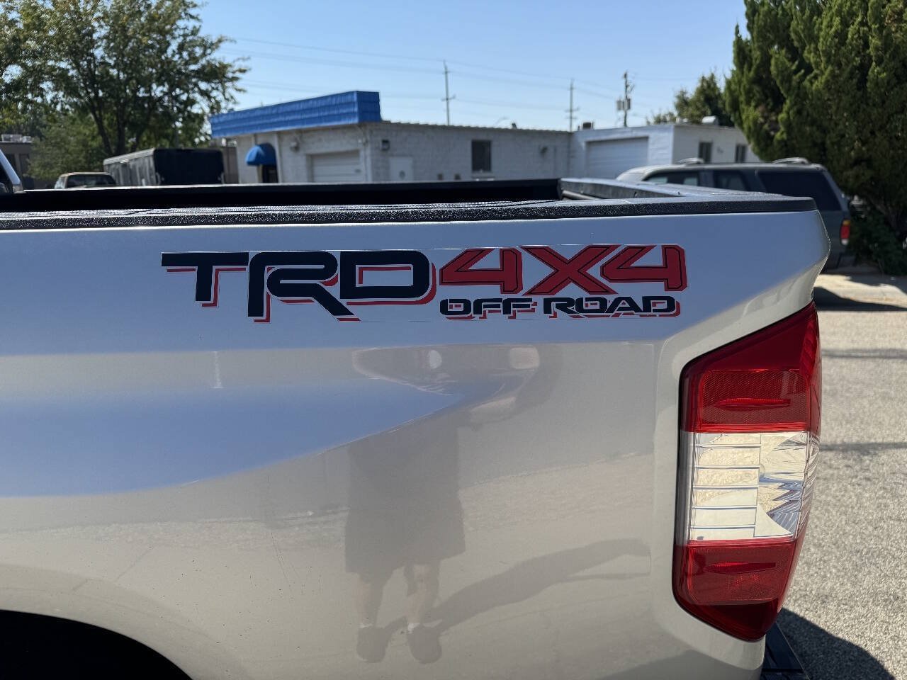 Used 2018 Toyota Tundra SR5 w/ TRD Off Road Package AWD/4WD image 6