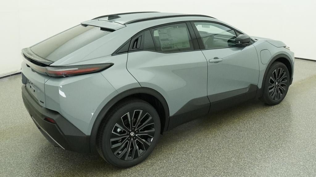 New 2026 Toyota C-HR AWD/4WD image 9