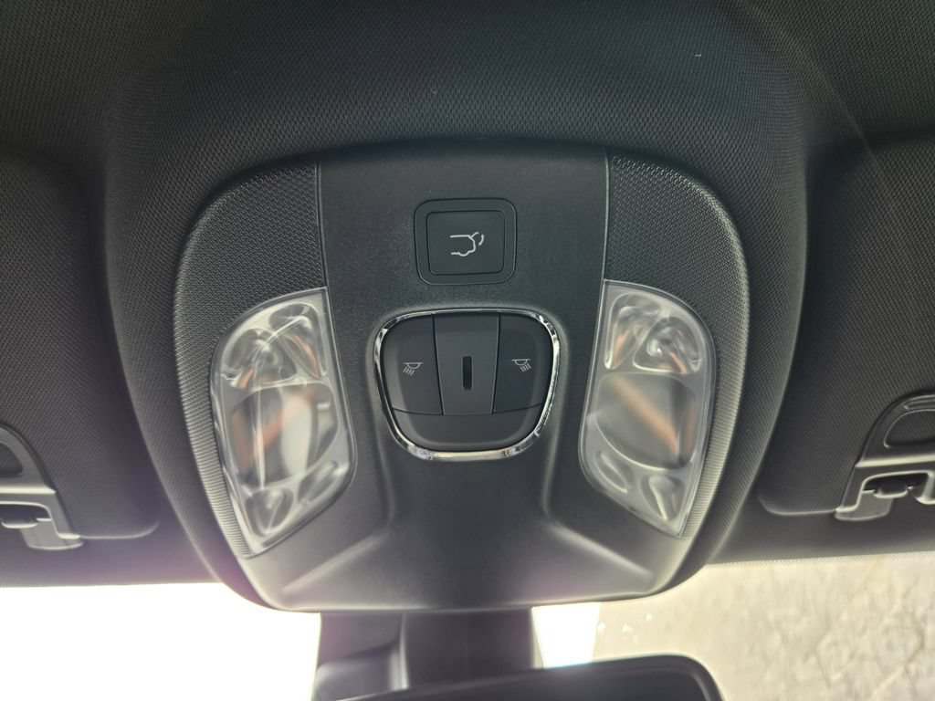 New 2026 Jeep Compass Latitude AWD/4WD image 21