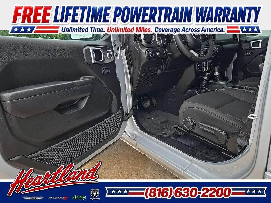 Used 2023 Jeep Gladiator Sport AWD/4WD image 34