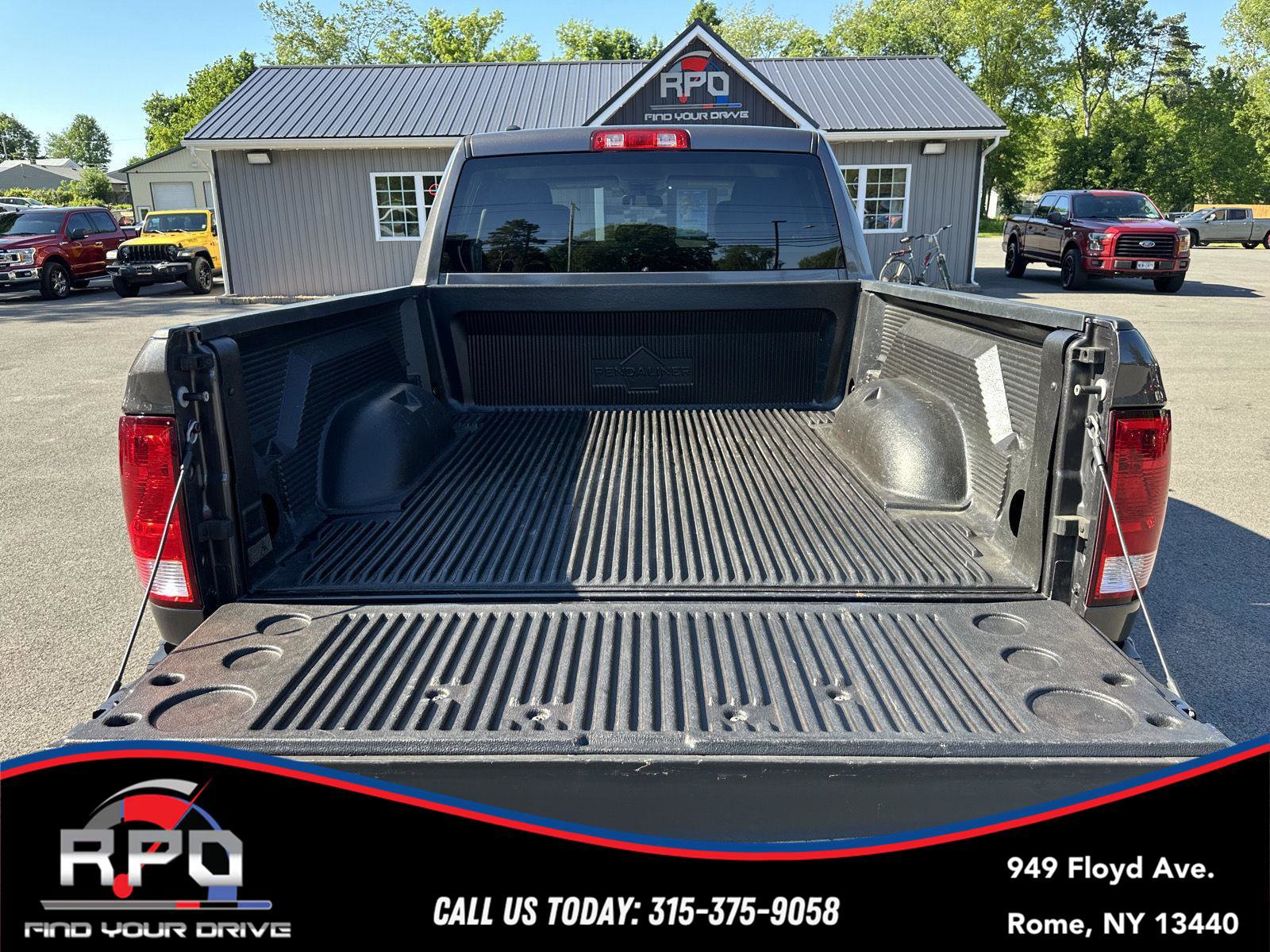 Used 2018 RAM 1500 Express AWD/4WD image 27