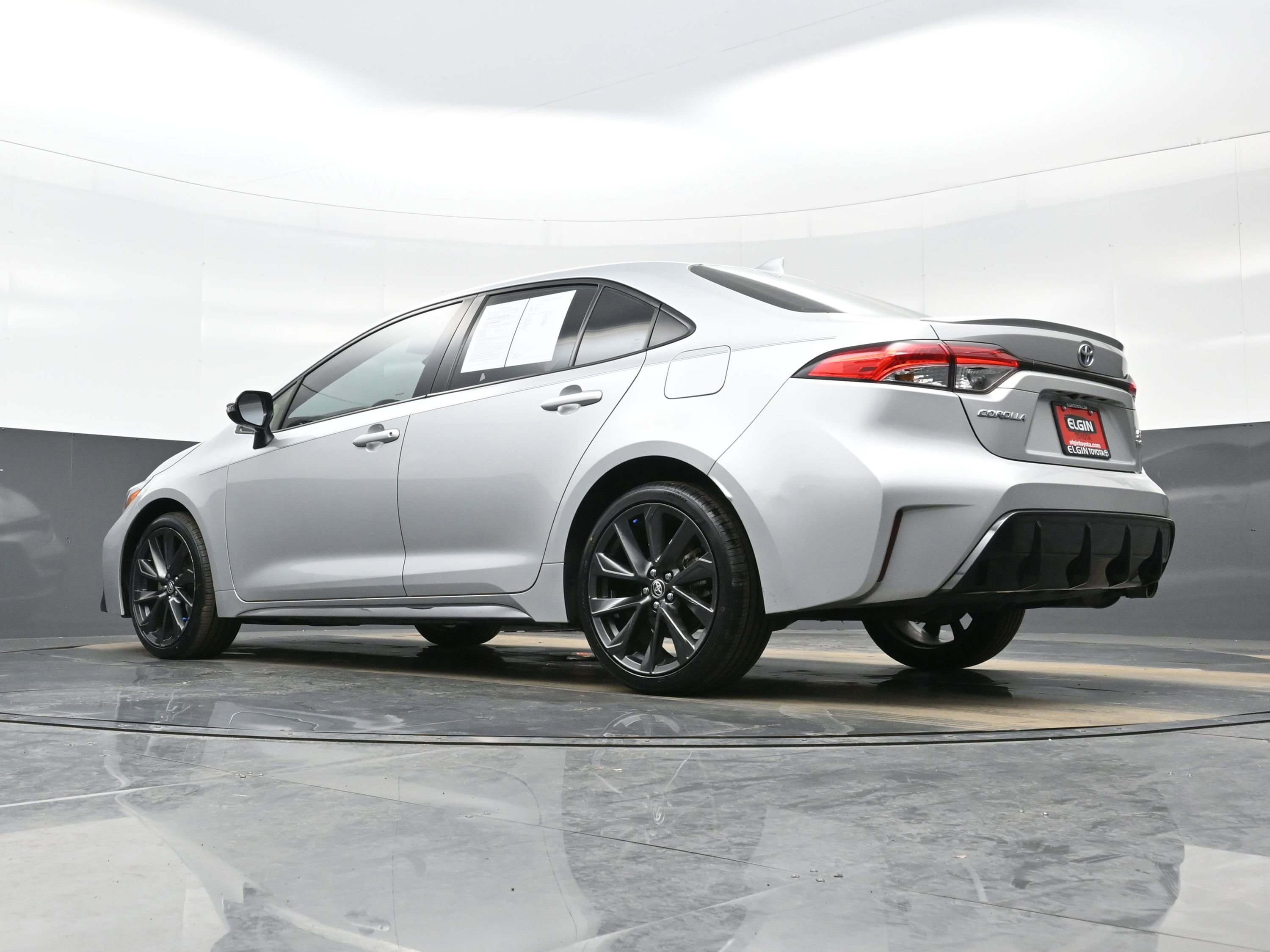 Used 2023 Toyota Corolla SE image 29