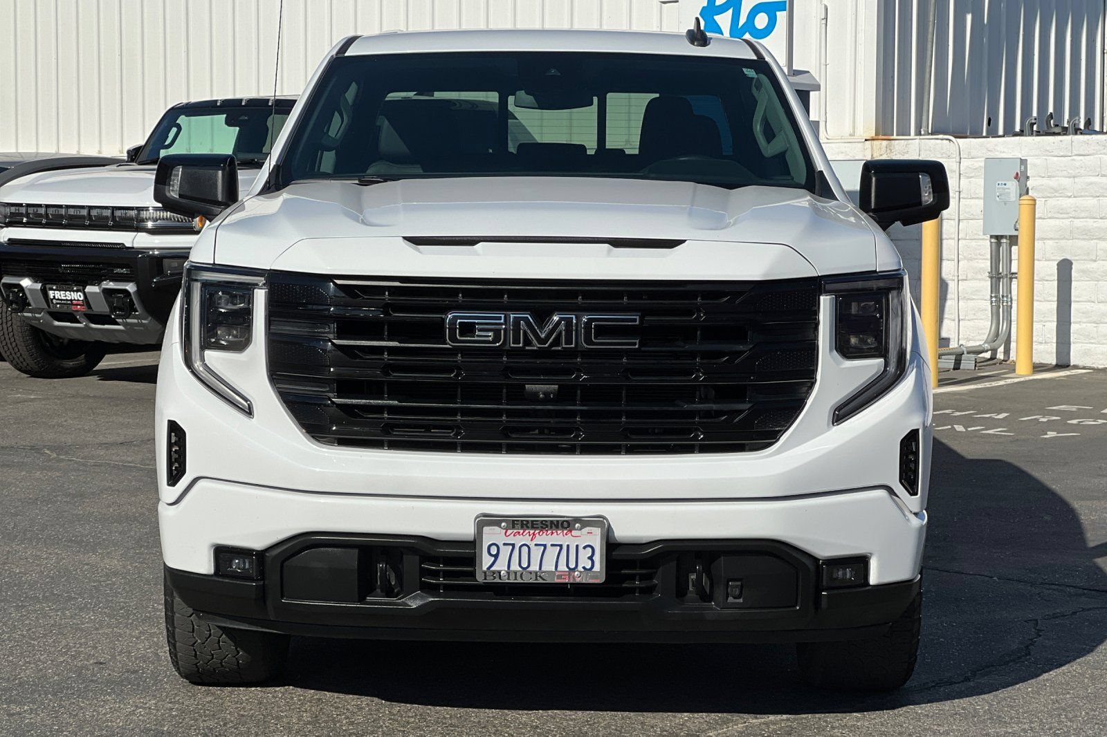 Used 2023 GMC Sierra 1500 Elevation w/ Elevation Premium Package AWD/4WD image 9