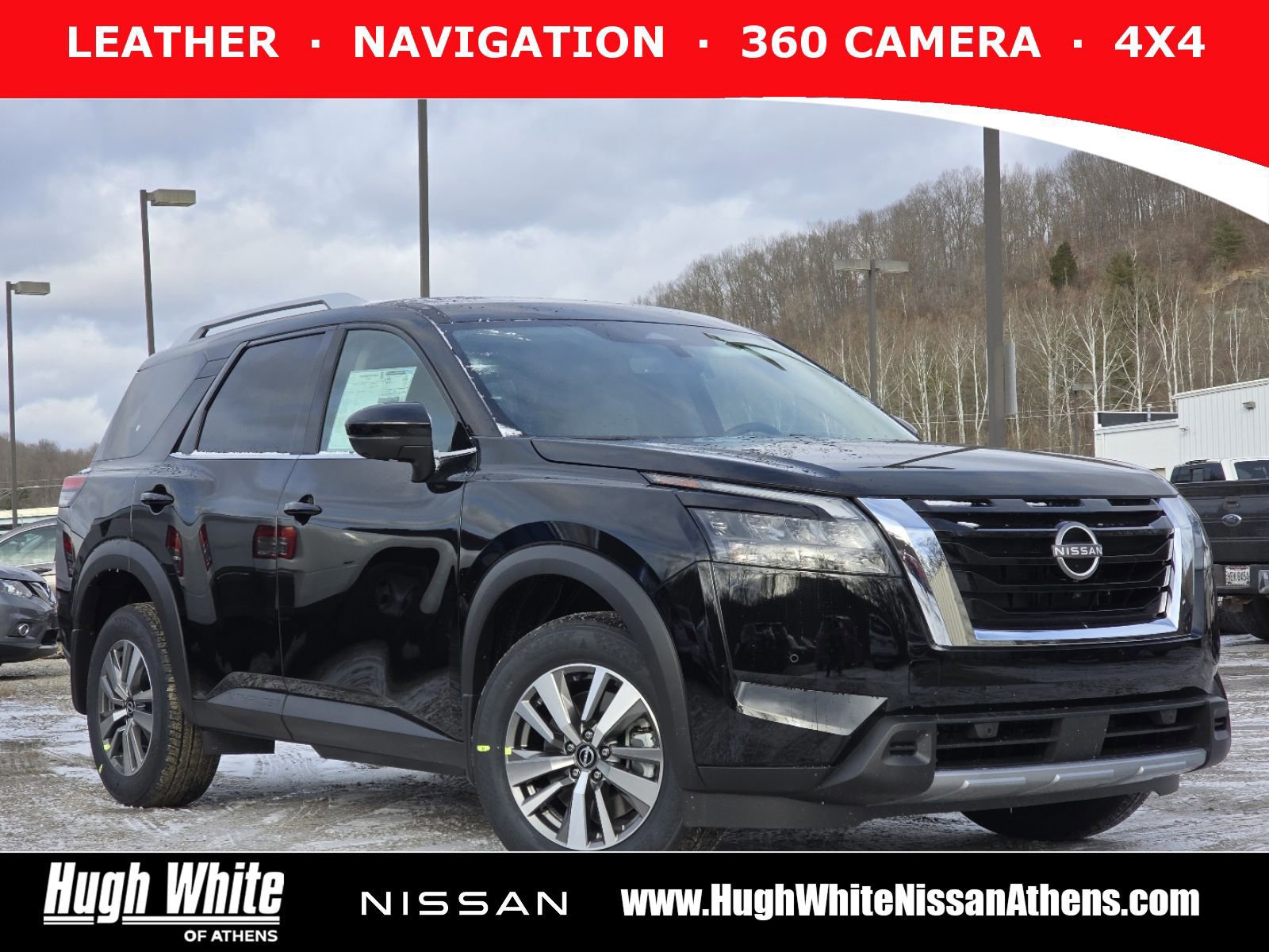 New 2025 Nissan Pathfinder SL image 1