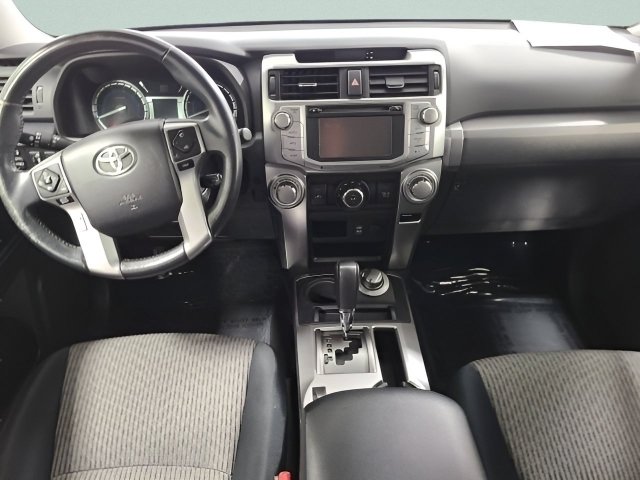 Used 2016 Toyota 4Runner SR5 AWD/4WD image 2