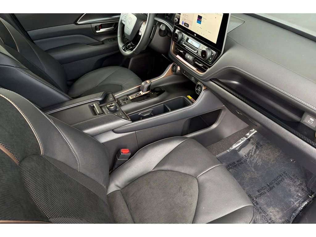 New 2026 Toyota Grand Highlander AWD Hybrid image 19