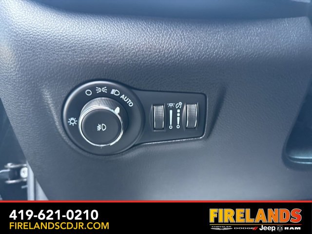 Used 2022 Jeep Compass Latitude image 25