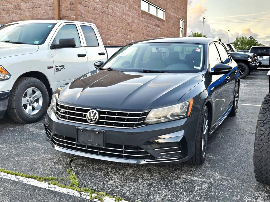 Used 2018 Volkswagen Passat 2.0T S FWD image 4