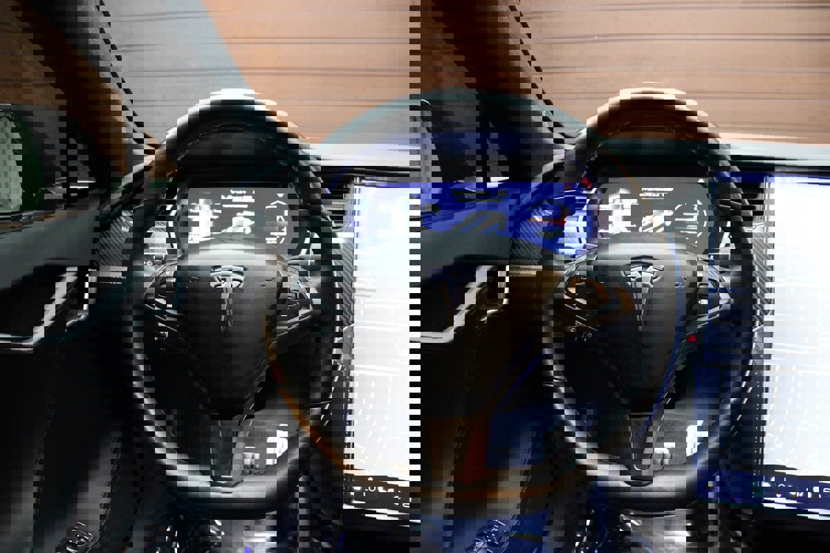 Used 2020 Tesla Model S Performance image 55