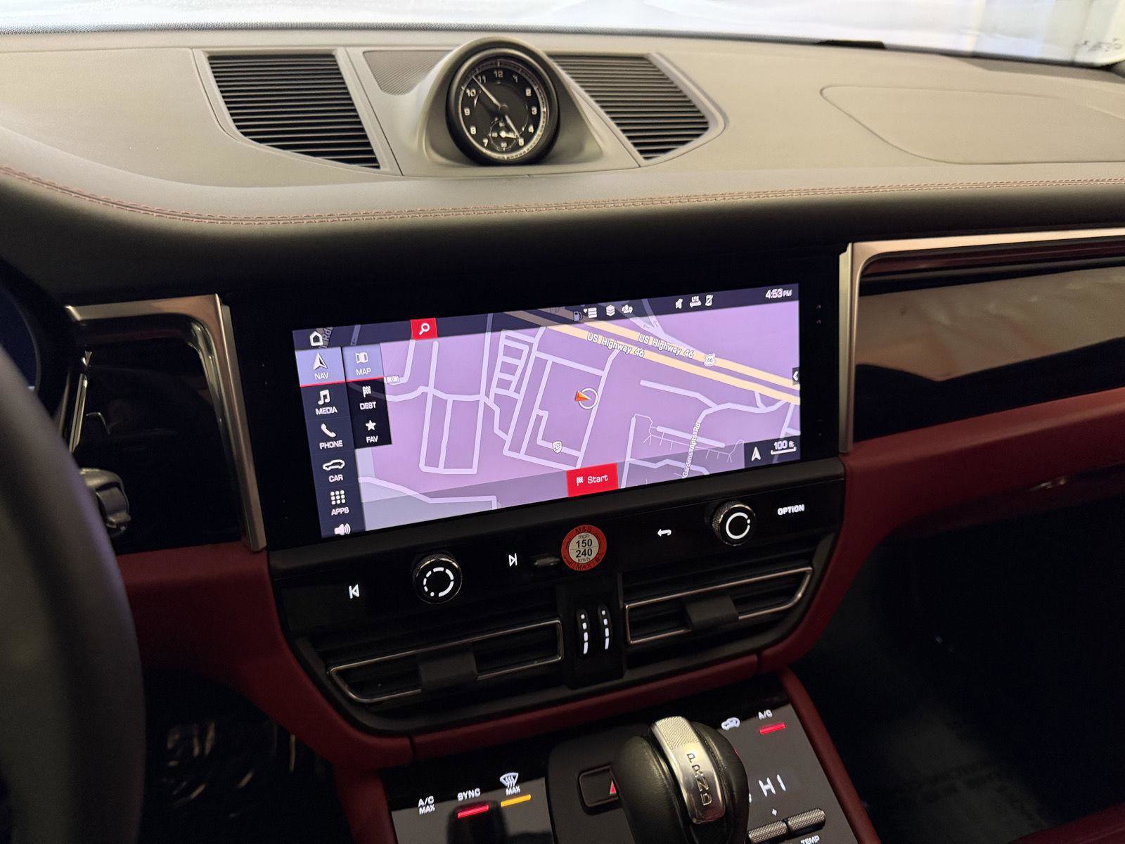 Certified 2023 Porsche Macan S image 23