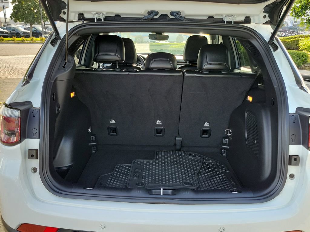 Used 2023 Jeep Compass Latitude w/ Sun and Sound Group image 16