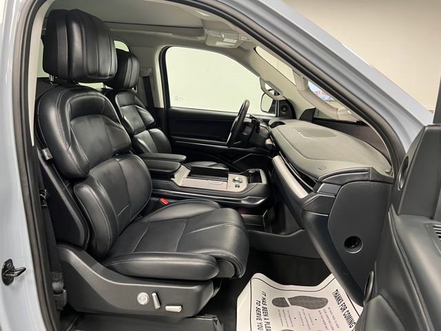 Used 2025 Lincoln Navigator L Reserve image 66