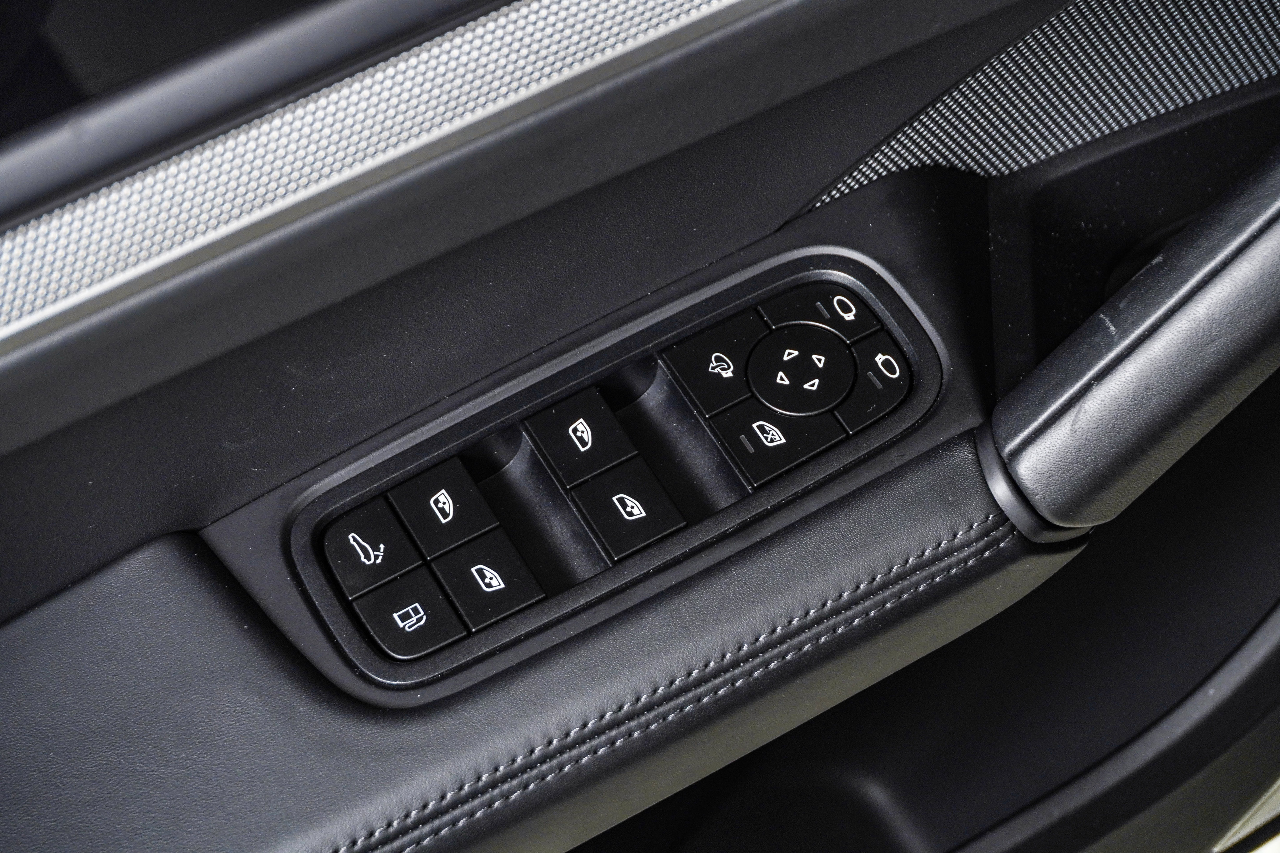 Certified 2026 Porsche Cayenne S AWD/4WD image 26