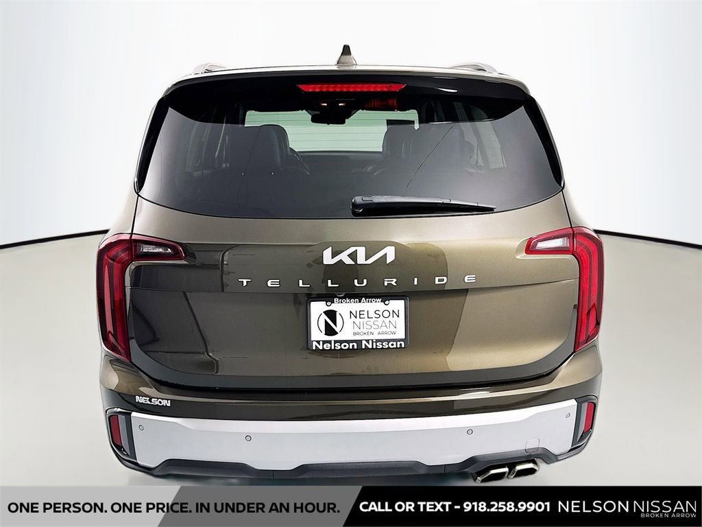Used 2023 Kia Telluride S FWD image 6