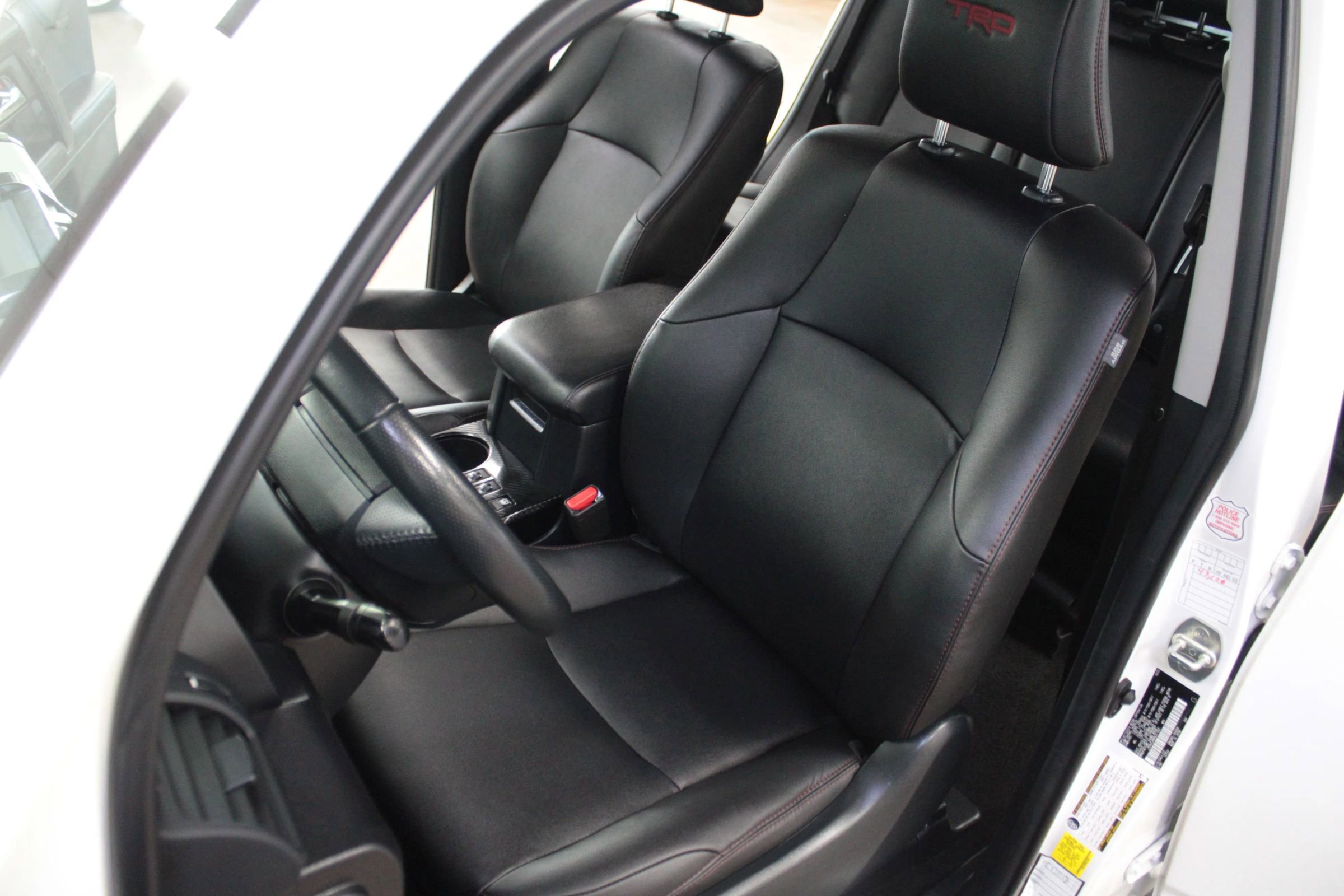 Used 2024 Toyota 4Runner TRD Off-Road Premium image 10