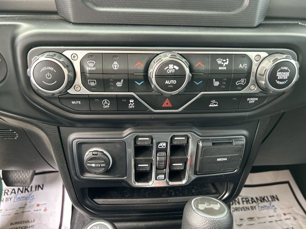 Used 2021 Jeep Wrangler Unlimited Sport image 24