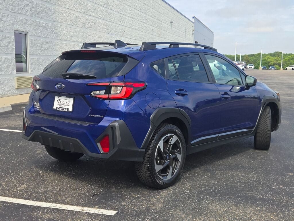 Used 2024 Subaru Crosstrek 2.5i Limited w/ Crosstrek Mirror Package AWD/4WD image 11