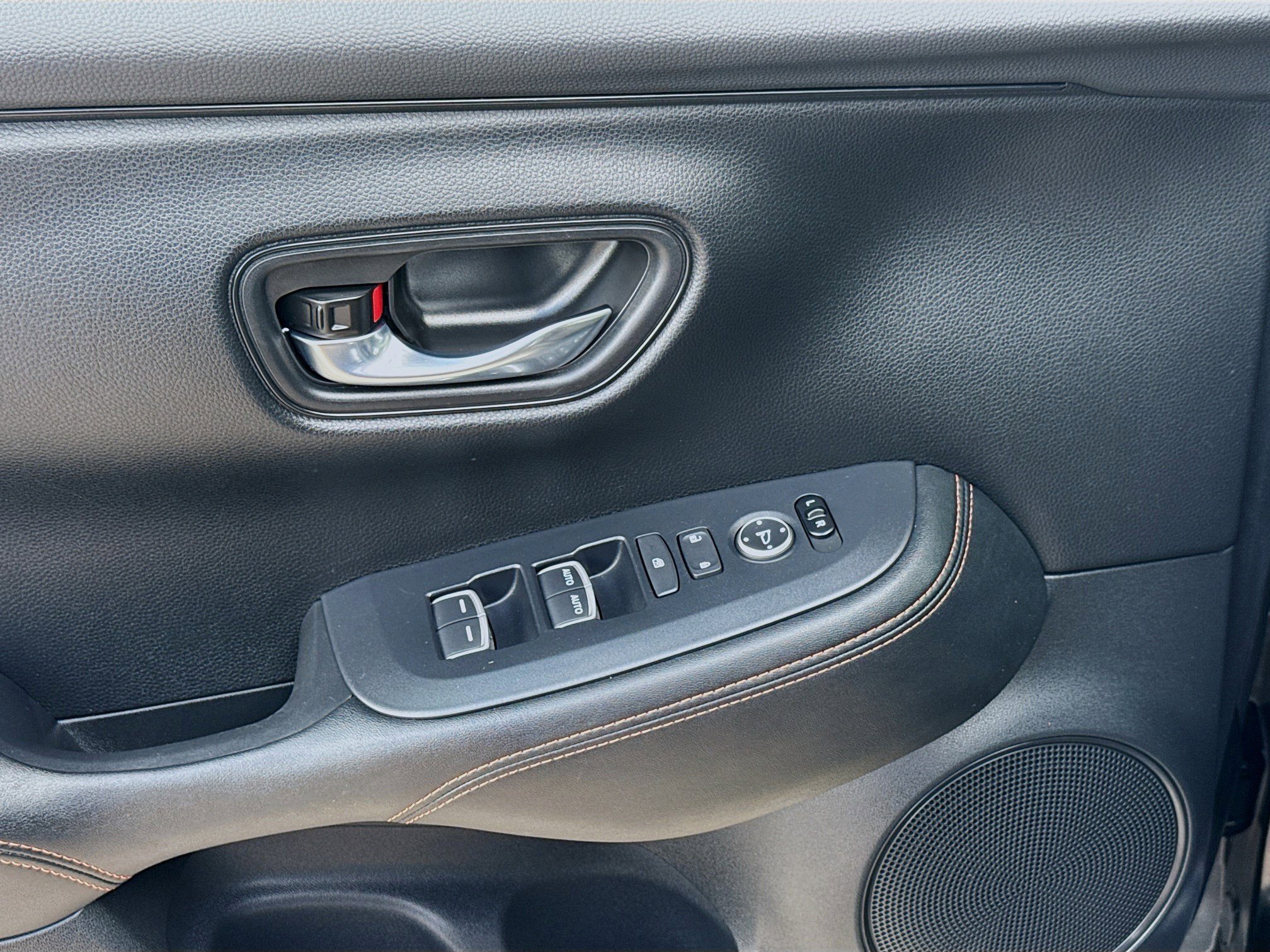 Certified 2024 Honda HR-V Sport image 16