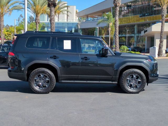 Used 2024 Lexus GX 550 AWD/4WD image 4