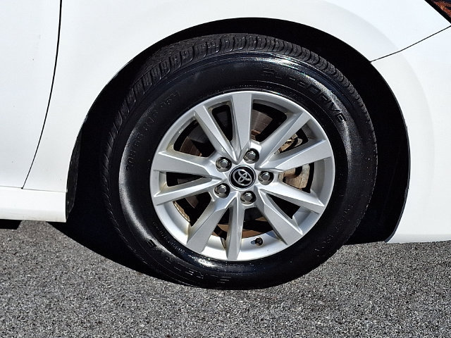 Certified 2025 Toyota Camry LE FWD image 8