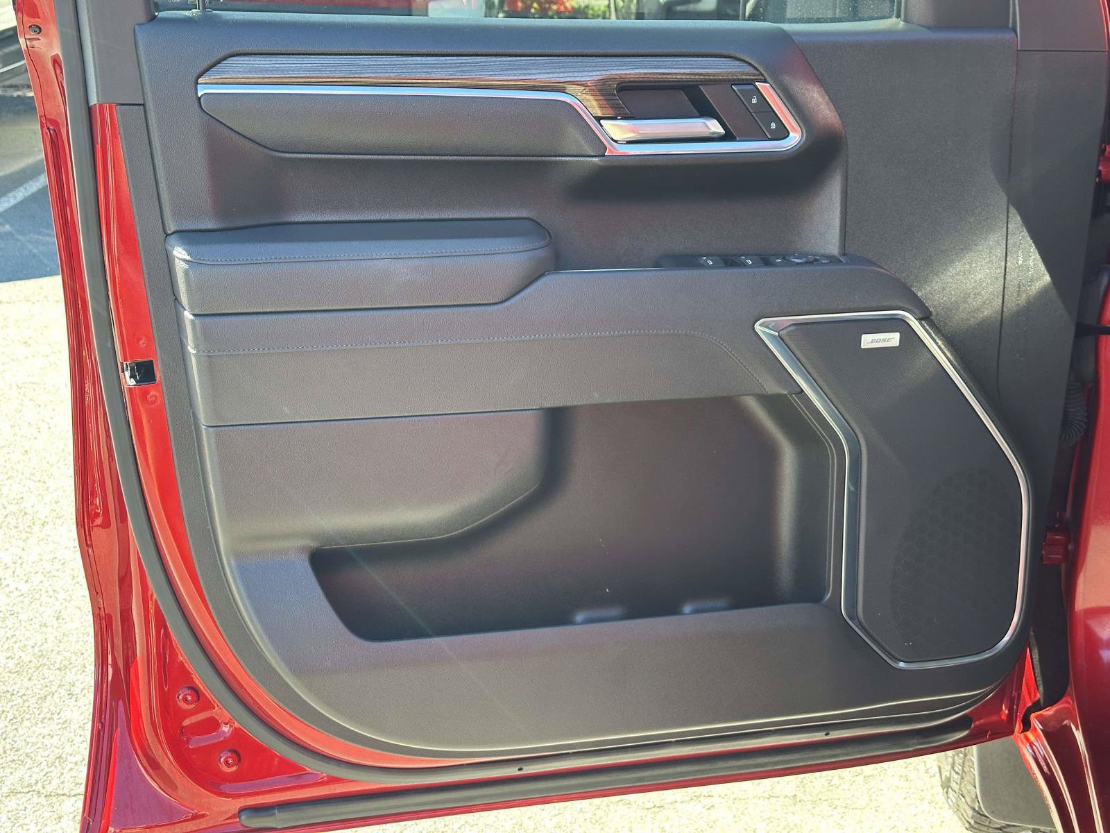Used 2025 Chevrolet Silverado 1500 RST w/ Convenience Package II AWD/4WD image 21
