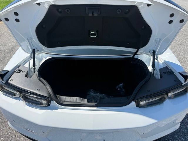 Used 2022 Chevrolet Camaro SS RWD image 12