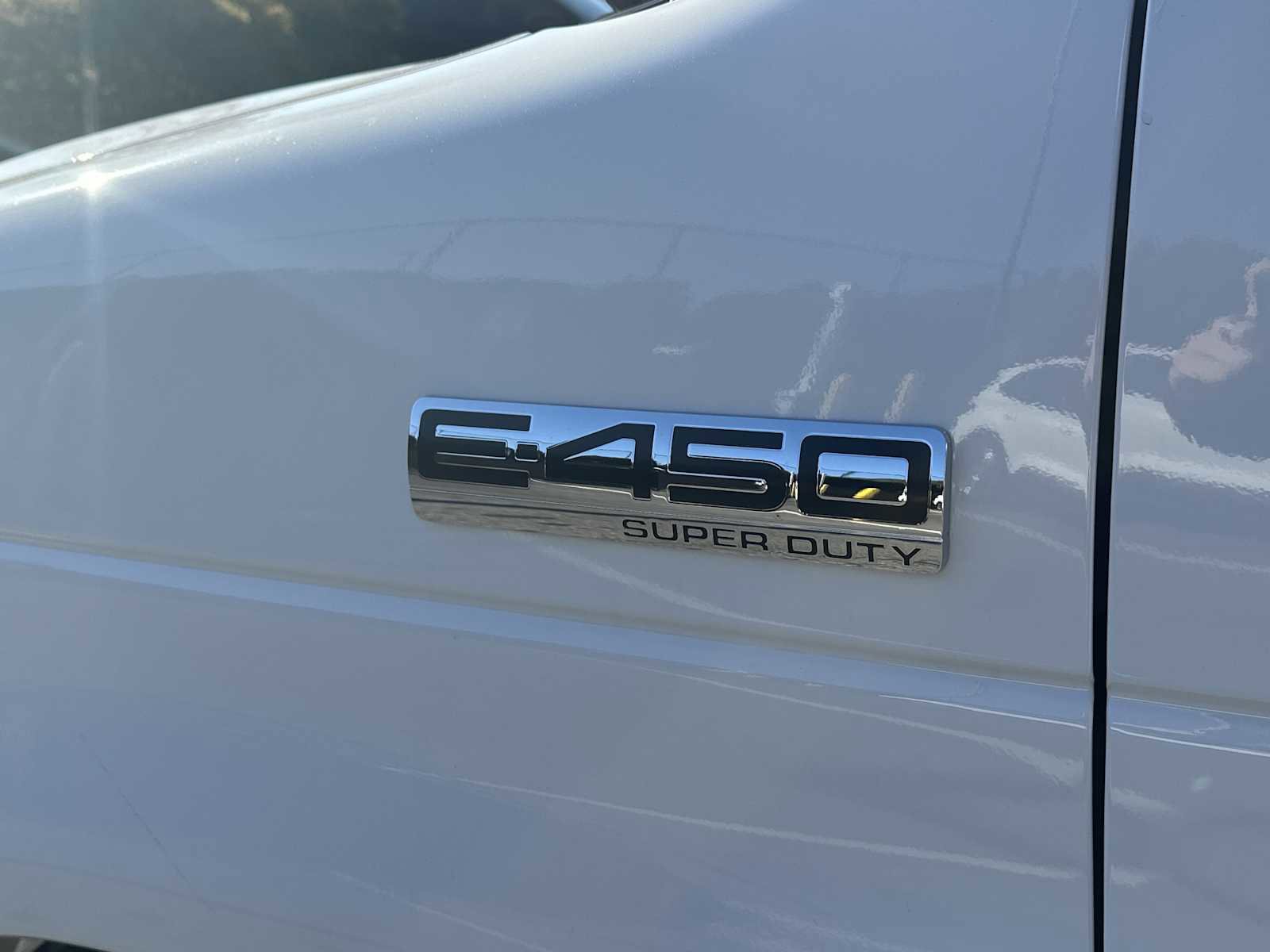 New 2026 Ford E-450 and Econoline 450 Super Duty w/ Power Equipment Group RWD image 30