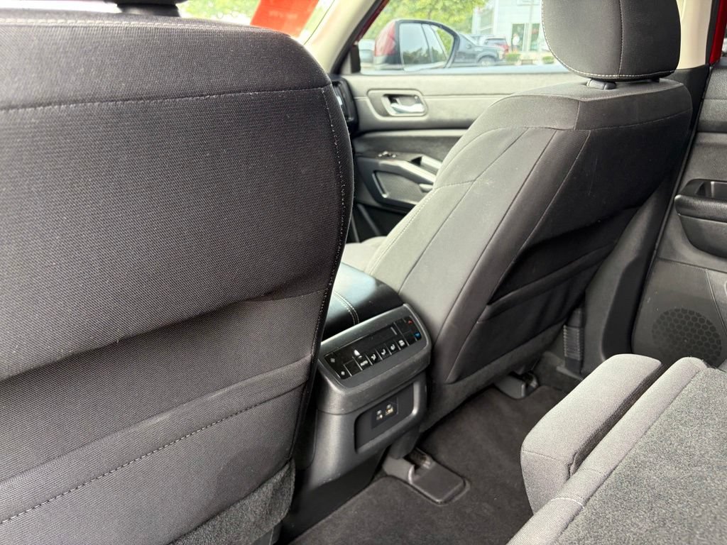 Certified 2022 Nissan Pathfinder SV FWD image 27