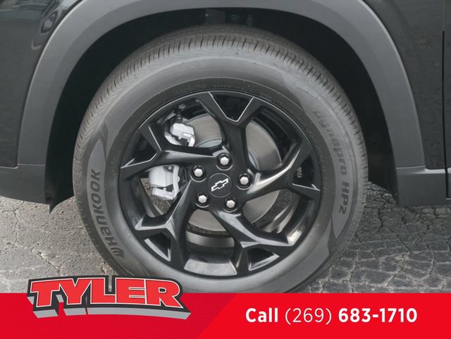 New 2026 Chevrolet Trax LT w/ Driver Confidence Package FWD image 42
