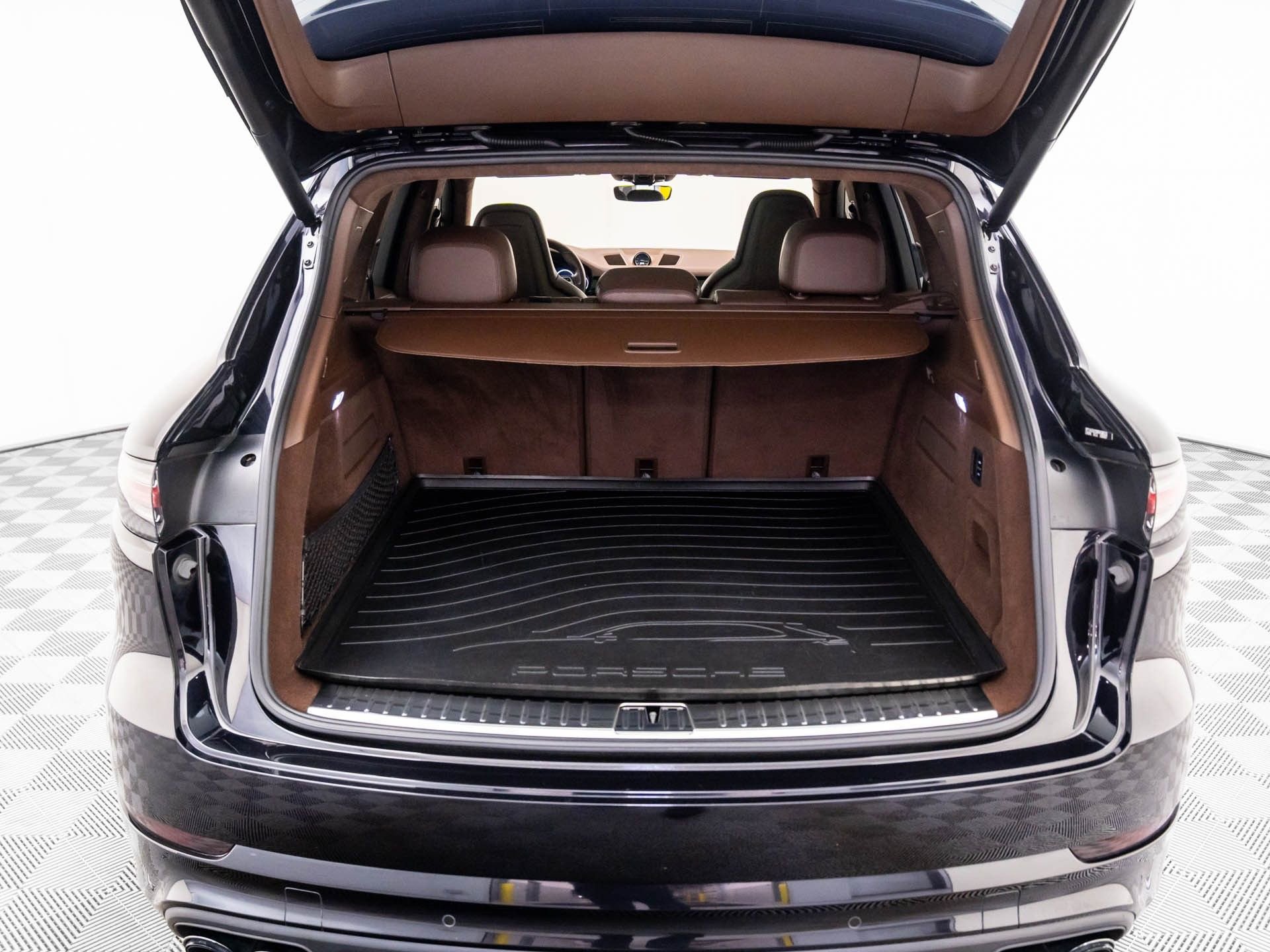 Used 2021 Porsche Cayenne Turbo S image 30