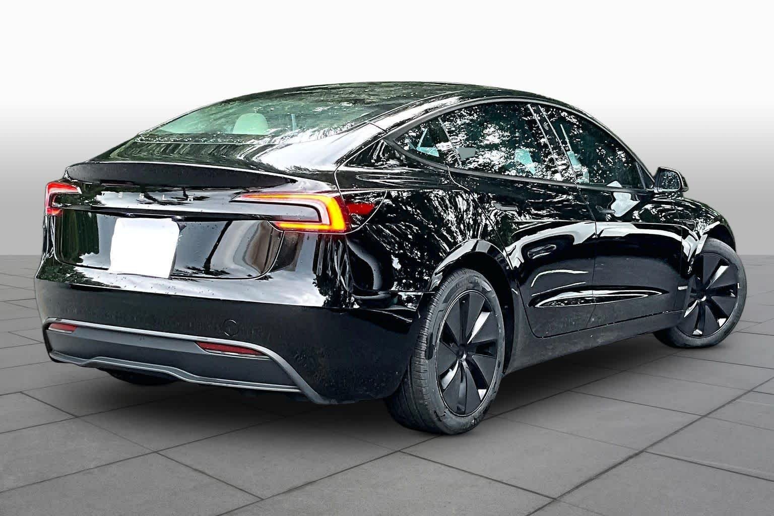 Used 2025 Tesla Model 3 Long Range RWD image 21